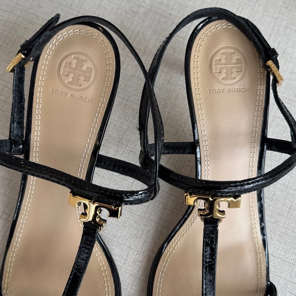 Tory Burch Black Patent Leather T-Strap Sandals with Gold Logo - Picture 5 of 12